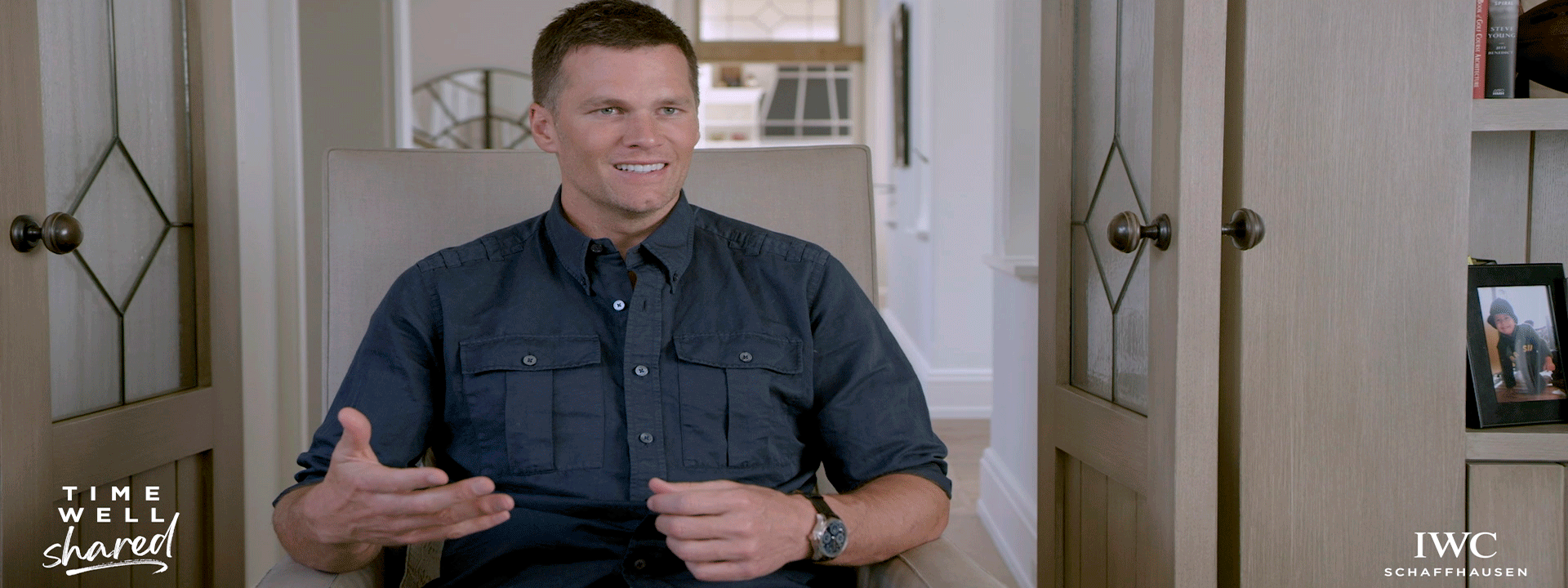 Leia mais sobre o artigo Tom Brady, embaixador da suíça IWC, lança vídeo em prol da Save The Children